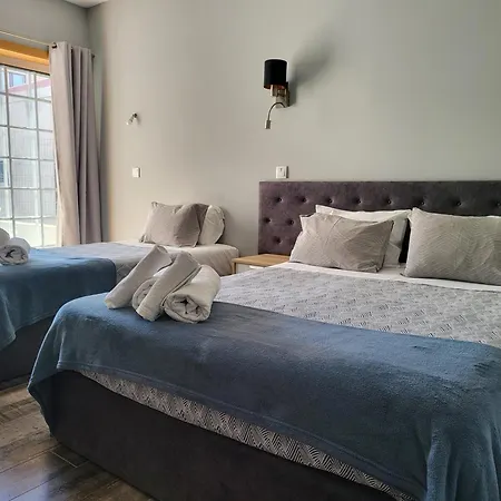 Guest house Leao De Ouro 3*