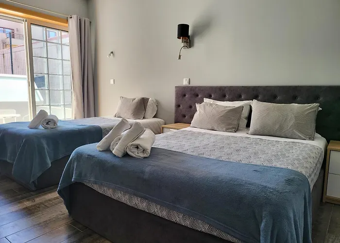 Guest house Leao De Ouro 3*