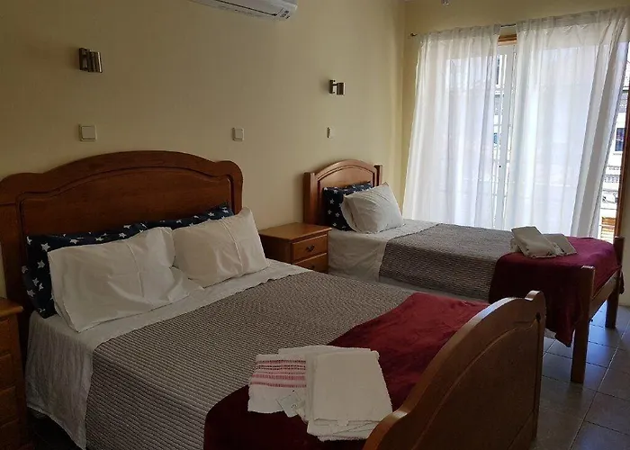 Guest house Leao De Ouro 3*